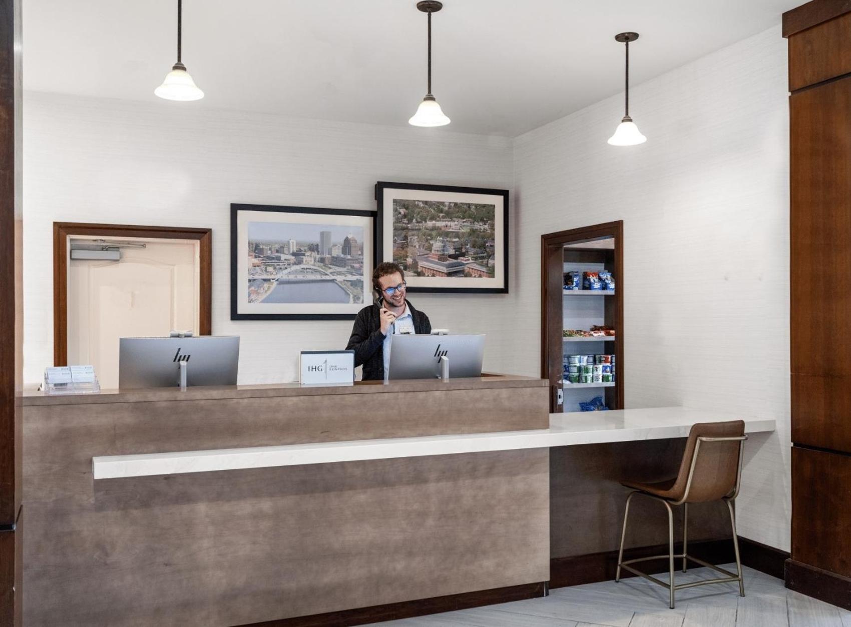 Staybridge Suites Rochester University By Ihg Extérieur photo